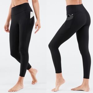 Fabletics Oasis High-Waisted Pocket 7/8 | XS
